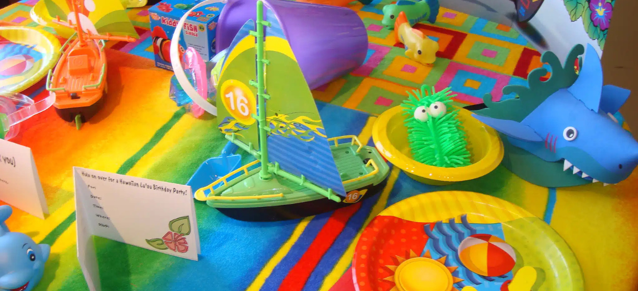 Private parties and social events - colourful kids birthday party table